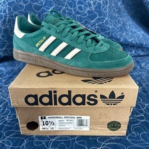 Adidas Handball Spezial in Green and White- 10.5 m
